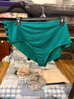 Time and Tru Teal Textured High-Waist Bikini Bottoms